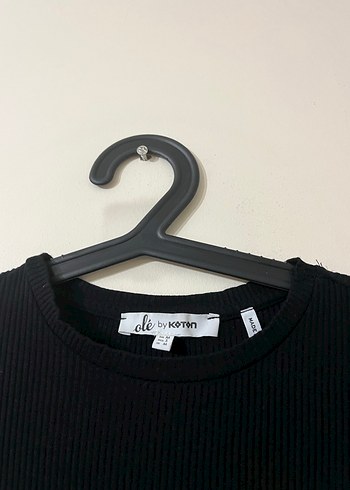 Siyah Baskılı Dar Kesim Tişört - Görsel 3