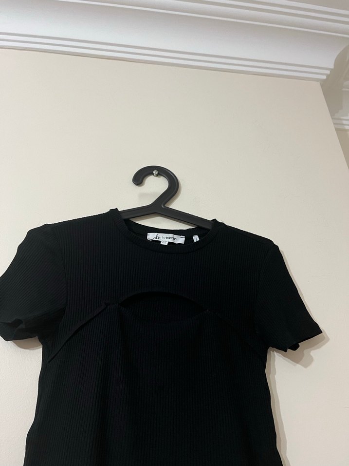 Siyah Baskılı Dar Kesim Tişört - Görsel 2