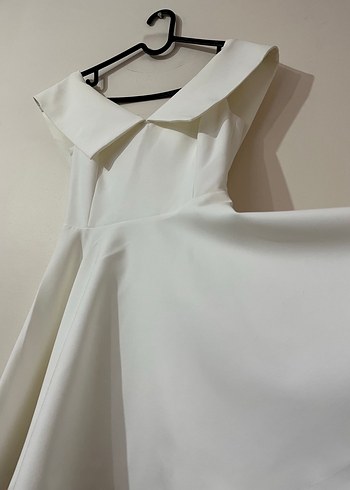 Beyaz V Yaka Midi Elbise - Görsel 2