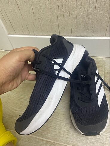 Adidas Çocuk spor ayakkabı