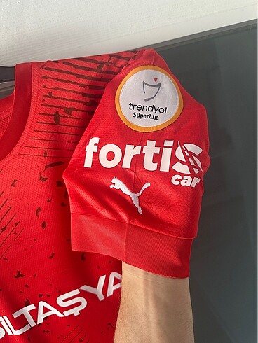 s Beden kırmızı Renk Serkan Asan 61 Maç Forması Pendikspor