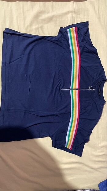 Bershka t shirt