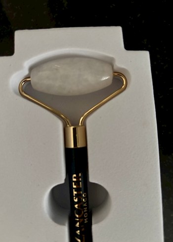 Lancaster Yüz Masaj Aleti Jade roller - Görsel 3