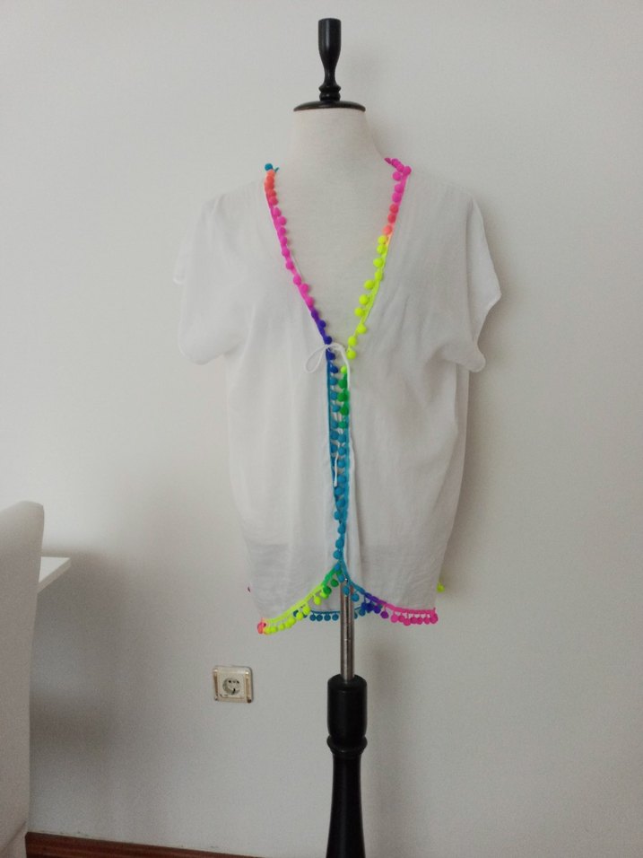 beyaz Renkli Ponponlu  Pareo - Görsel 3