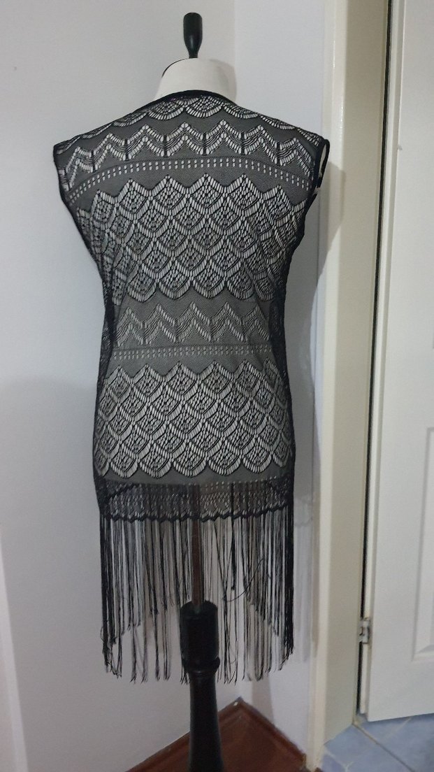 Dantel siyah altı püsküllü pareo - Görsel 4