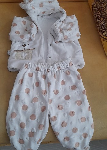 Bebek Beyaz Düğmeli Uzun Kollu Takım