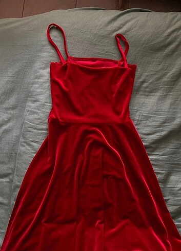 Kırmızı Kadife Gece Elbisesi