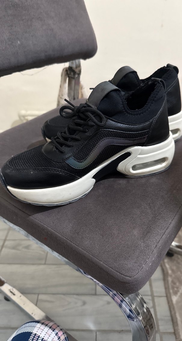 Siyah Bağcıklı Platform Spor Ayakkabı - Görsel 3