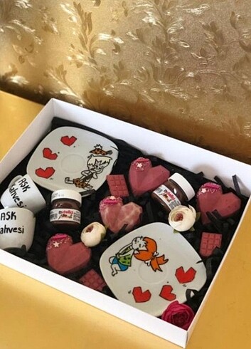 Tasarım iki kişilik kahve fincanı 