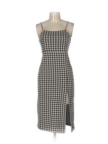 Zara Günlük Elbise %70 İndirimli.