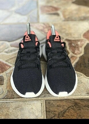 Reebok spor ayakkabı 