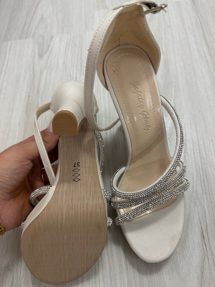 Beyaz Taşlı Tokalı Yüksek Topuklu Kadın Gelin Abiye Ayakkabı - Görsel 3