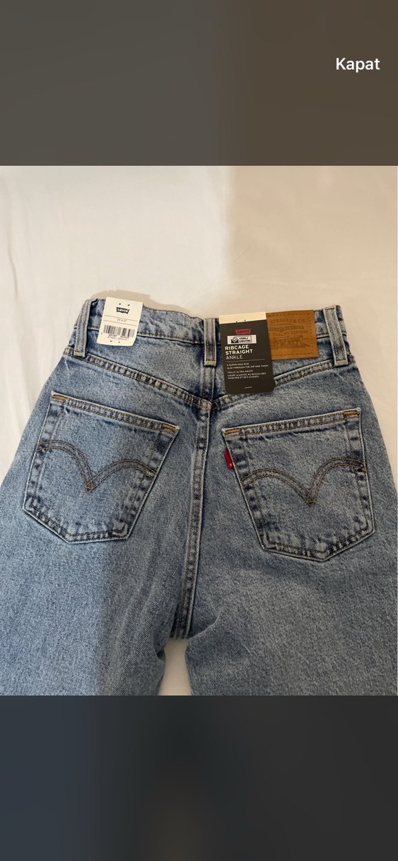 Yüksek Bel Açık Mavi Denim Jean — görsel 3/5