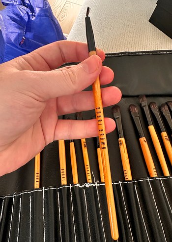 Boby brown deri çantalı makyaj fırça seti - Görsel 4