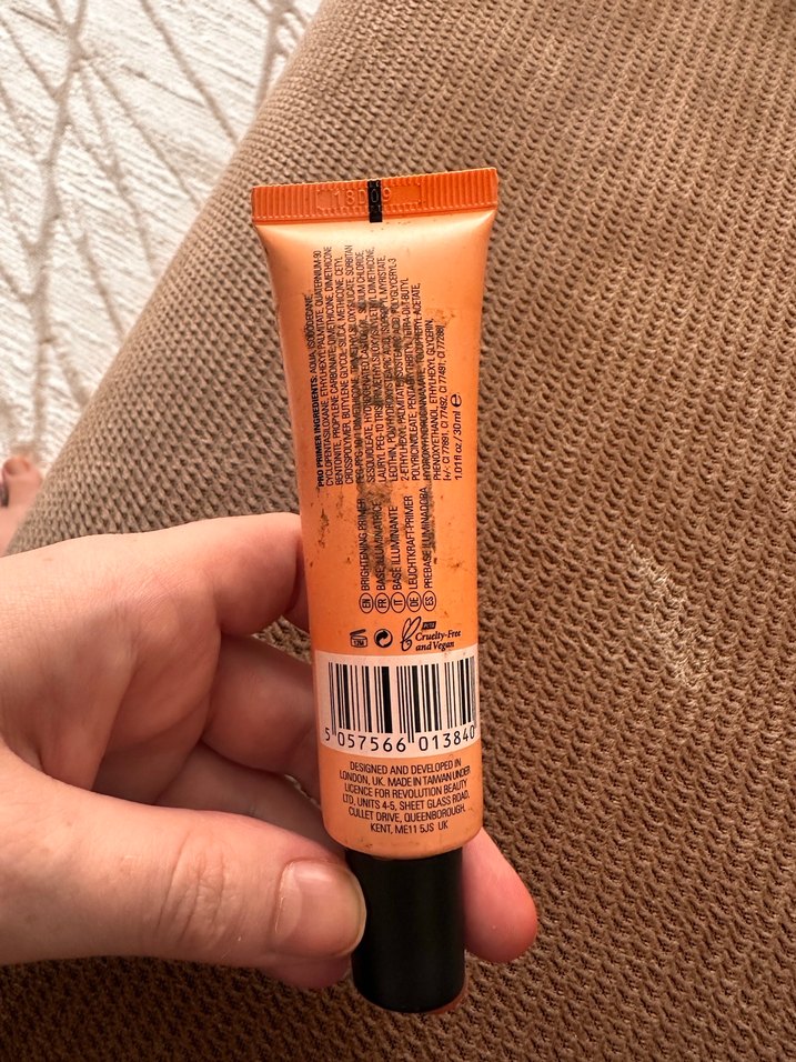 Bej Işıltılı Aydınlatıcı BB Krem - Görsel 2