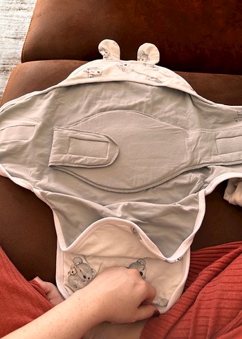 Kapüşonlu Gri Desenli Bebek kundak - Görsel 3