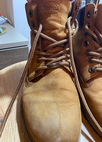 37 Beden camel Renk Dockers Bot