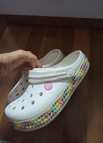 34 Beden beyaz Renk Crocs terlik