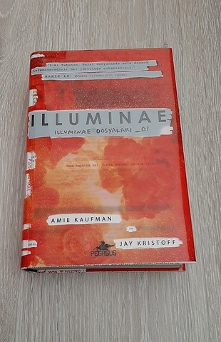 ILLUMINAE kitap