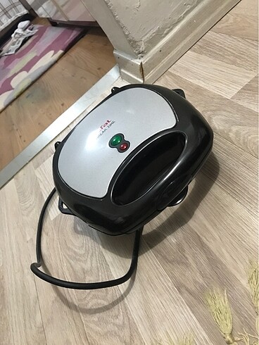 Tefal tost makinesi