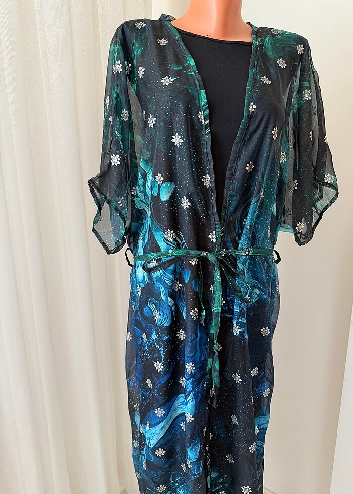 Pareo plajlık kimono kaftan plaj elbisesi siyah mavi çiçek desen - Görsel 3