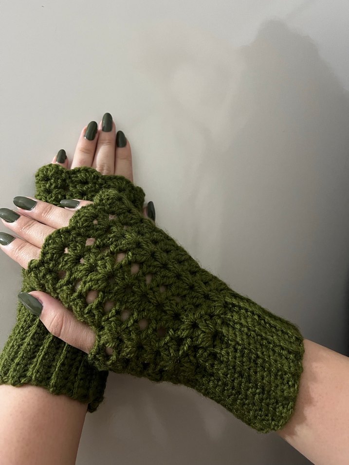 Dantel Detaylı Koyu Yeşil Kadın Eldiven - Görsel 3