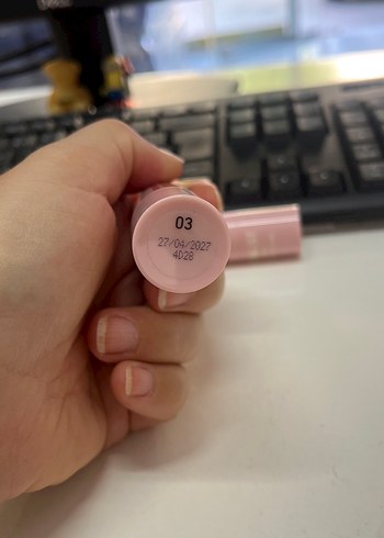  Beden Miniso Parlak Pembe Ruj