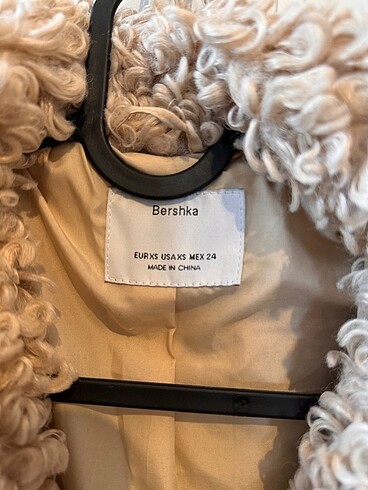 xs Beden çeşitli Renk BERSHKA PELUŞ MONT