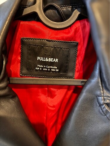 s Beden siyah Renk PULL AND BEAR KIRMIZI ASTARLI BİKER CEKET CROP