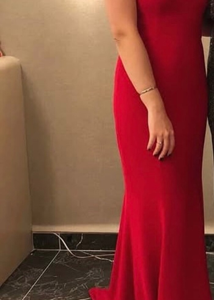 Kırmızı balık model abiye - Görsel 2