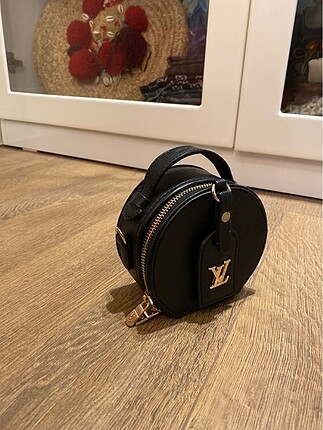 Louis vuitton çanta