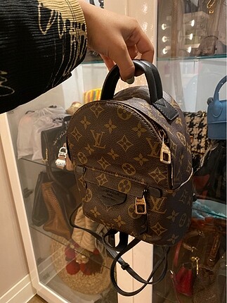 Louis vuitton sırt çantası