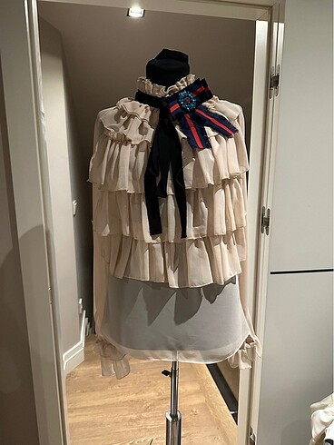 Gucci Fırfır detaylı bluz