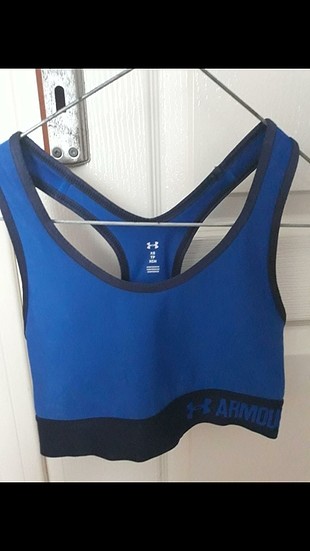 Under armour büstiyer