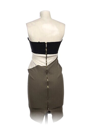 38 Beden River Island Kısa Elbise %70 İndirimli.