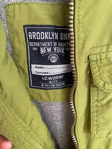 Erkek çocuk yağmurluk 6-7 yaş - Görsel 3