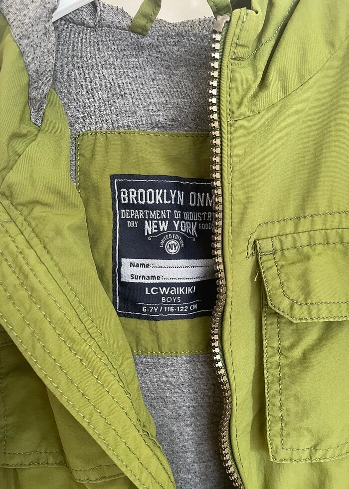 Erkek çocuk yağmurluk 6-7 yaş - Görsel 4