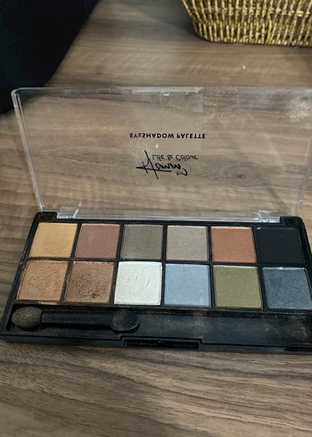 Bej Tonlarında Göz Farı Paleti - Görsel 2