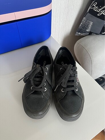 37 Beden gri Renk Gri Superga 37 numara