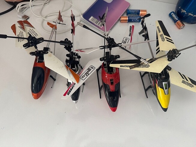 Diğer Farklı çeşitlerde dronlar 4 adet hepsi