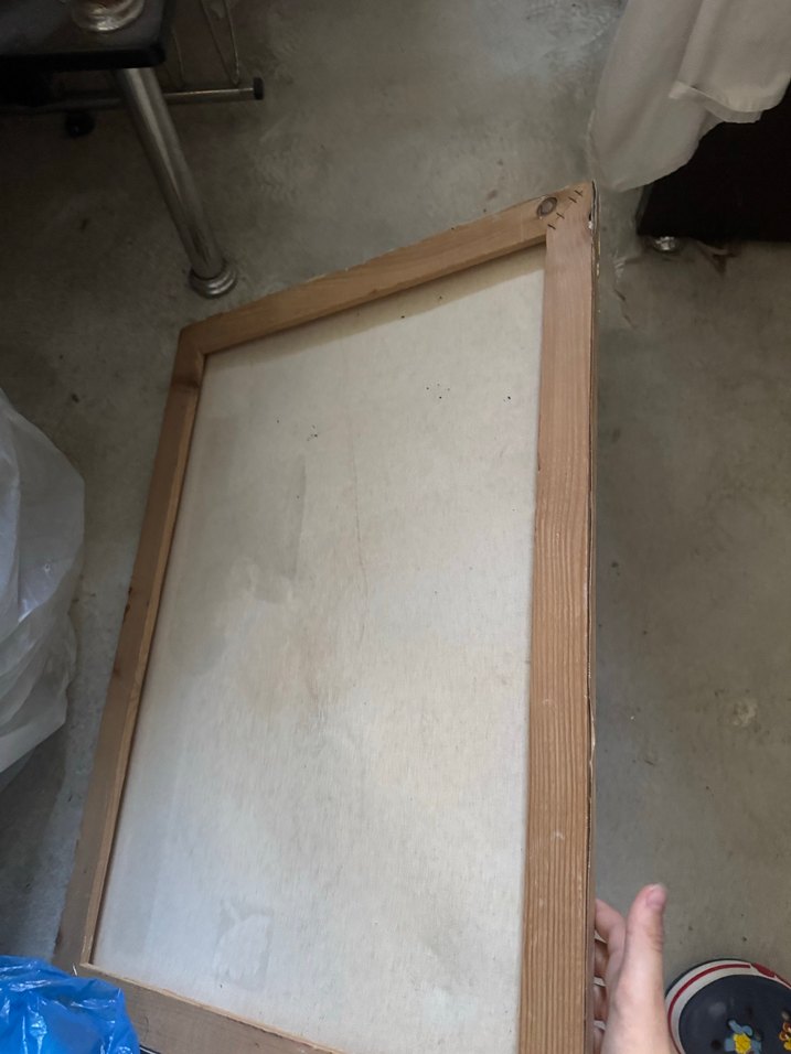 Beyaz Vazo ve Çiçekli Tablo - Görsel 3