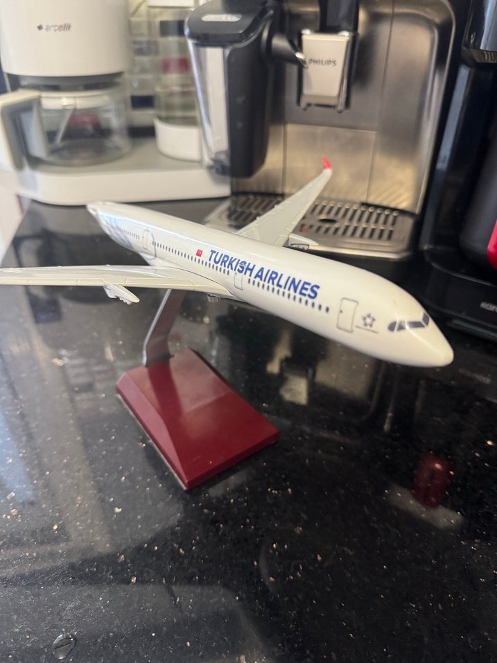 Beyaz Turkish Airlines Uçak Maketi - Görsel 3
