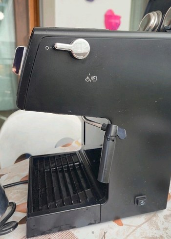 Beden Renk DeLonghi Siyah Espresso Kahve Makinesi
