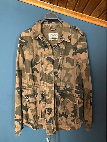 Bershka Kamuflaj ceket