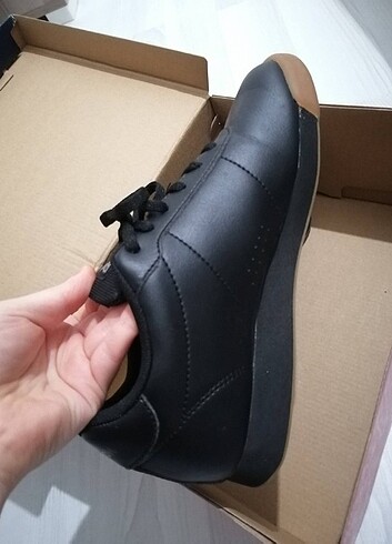 37,5 Beden Reebok spor ayakkabı