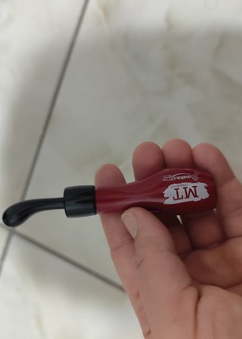 Parlak Kırmızı Ruj - Görsel 2