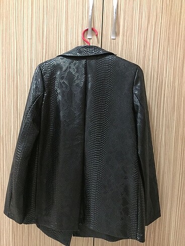 Trendyol & Milla Siyah suni deri oversize ceket
