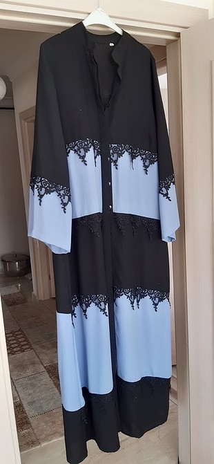 Harika Abaya