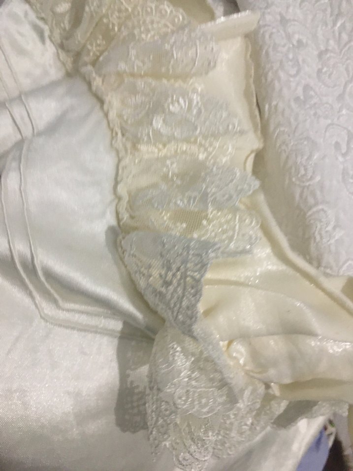 Parlak saten krem Yatak örtüsü - Görsel 4