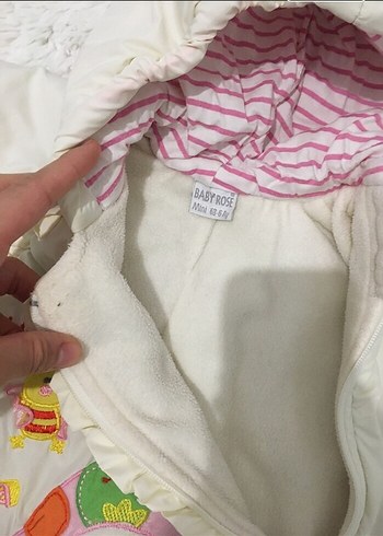 Kapüşonlu Kürklü Nakışlı Bebek Tulumu - Görsel 3